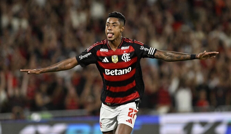 Bruno Henrique, do Flamengo, é apenas multado pelo STJD e está liberado para jogar