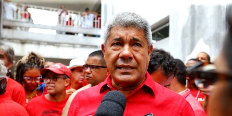 Governador Jerônimo Rodrigues comenta prisão de Bolsonaro: ‘Não é comemoração, é afirmação da democracia’