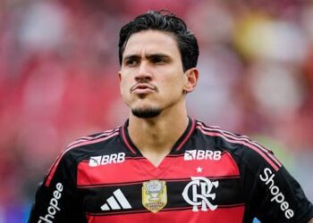Pedro, do Flamengo, sofre lesão muscular e está fora da final da Libertadores