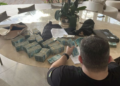 PF encontra R$ 1,6 milhão na casa de diretor do banco Master; VEJA FOTO