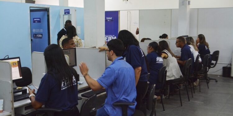 Mutirão oferece 100 vagas para a Atento nesta segunda e terça na Casa do Trabalhador