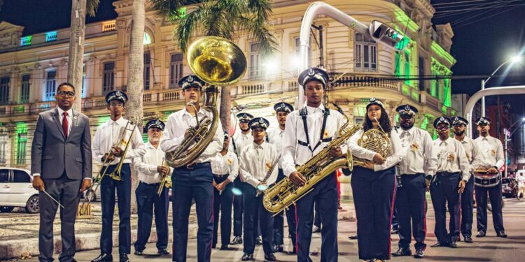 Retretas resgatam tradição musical e integram a programação do Natal Encantado nesta 4ª