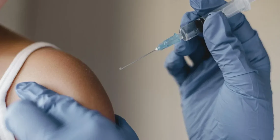 Feira de Santana inicia vacinação contra vírus da bronquiolite para gestantes na segunda-feira (08)