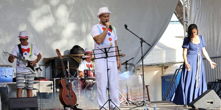 Natal Encantado 2025 se despede após nove dias de festa, arte e encontros em Feira de Santana