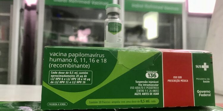 Vacinação contra o HPV para pessoas de 15 a 19 anos é ampliada até o primeiro semestre de 2026