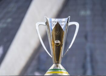 Supercopa entre Flamengo e Corinthians será no Mané Garrincha e tem data definida