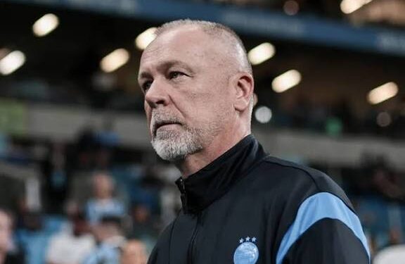 Mano Menezes não será o técnico do Grêmio em 2026 e se despede