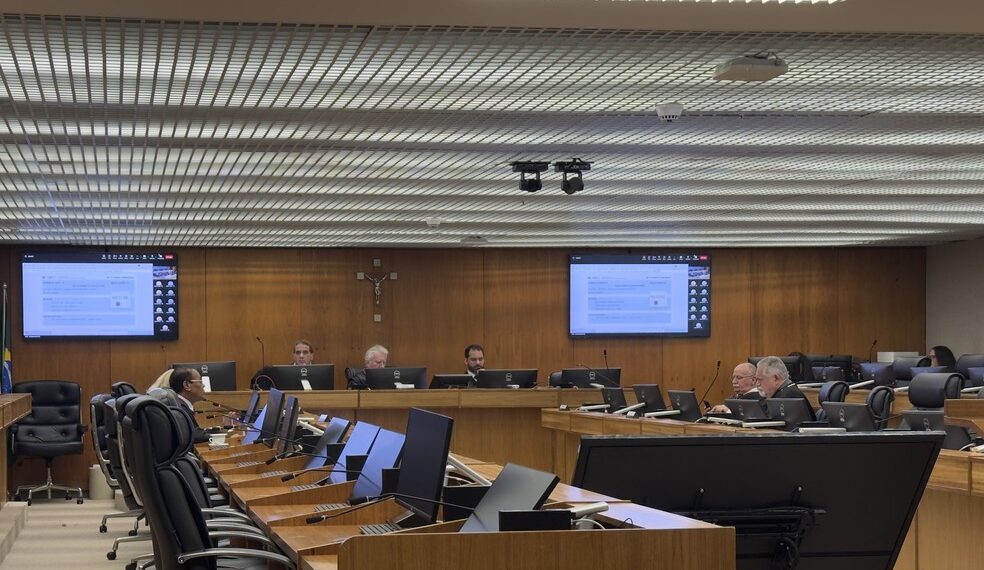 Justiça do DF acolhe recurso do MP do DF e torna Bruno Henrique, do Flamengo, réu por estelionato