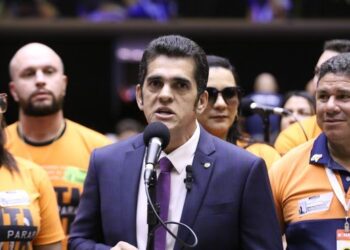 Deputado federal ‘Antônio Doido’ é alvo de operação da PF contra corrupção e lavagem de dinheiro