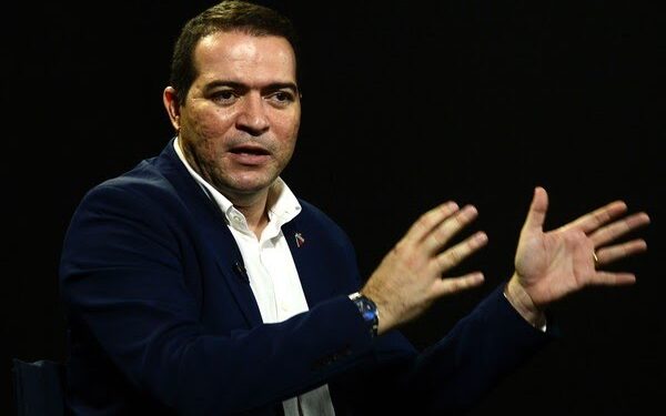 Corinthians anuncia Marcelo Paz como novo executivo de futebol