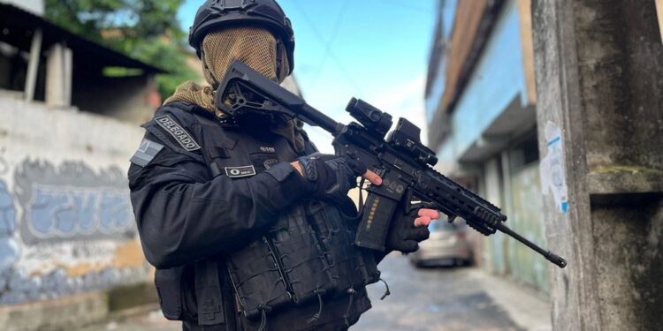 Vereador e mais 5 pessoas são presas na BA e em MG durante operação contra grupo que movimentou R$ 4 bi com tráfico