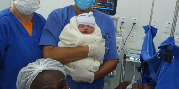Nasce no Hospital da Mulher o primeiro bebê de 2026