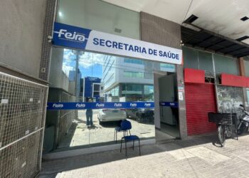 Prefeitura de Feira vai substituir empresa de mão de obra para melhorar serviço na saúde