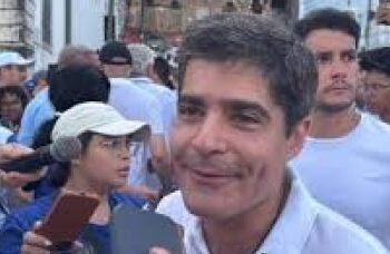 ACM Neto sinaliza fim da neutralidade e comenta a apoio a Flávio Bolsonaro