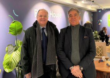 Deputado Zé Neto dialoga com o embaixador do Brasil na Suíça sobre infraestrutura e desenvolvimento no Fórum Econômico de Davos