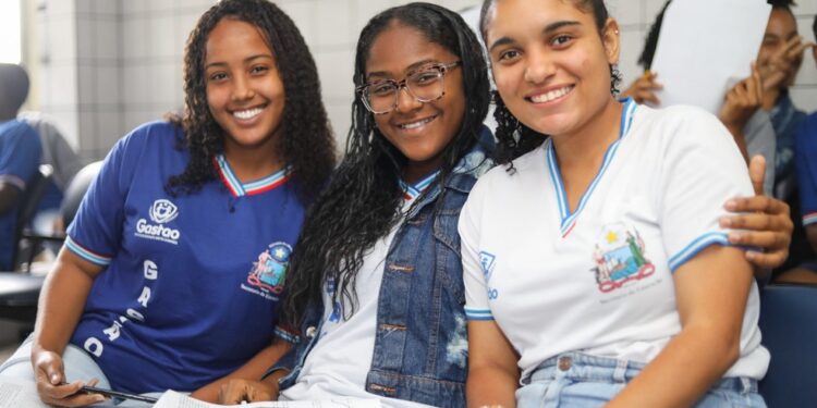 Matrícula para rede estadual de ensino da Bahia começa na próxima segunda; veja calendário