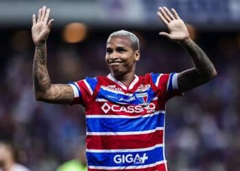 LDU anuncia contratação de Deyverson, ex-Palmeiras