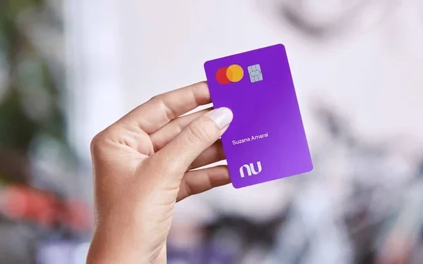 Nubank emite comunicado após boatos de falência