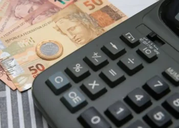 Novo salário mínimo de R$ 1.621 começa a valer a partir de hoje; veja o que muda