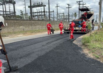 Prefeitura inicia asfaltamento da Rua A, no Aviário, e reforça mobilidade na região