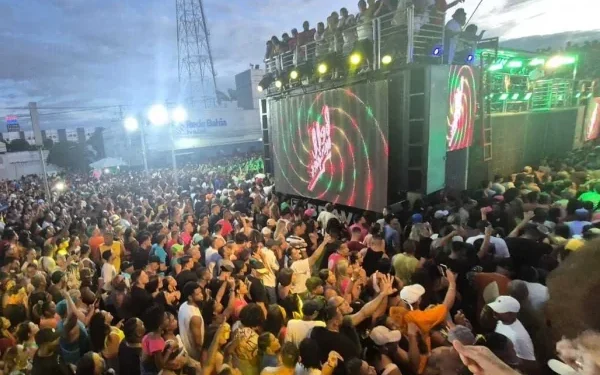 Presidente da Câmara critica cachês milionários e anuncia projeto para limitar gastos com artistas em Feira de Santana