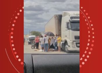 Motorista fica em estado grave após ser imprensado por peça de caminhão na Bahia