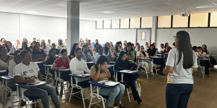 Feira se prepara para receber nova vacina contra à dengue