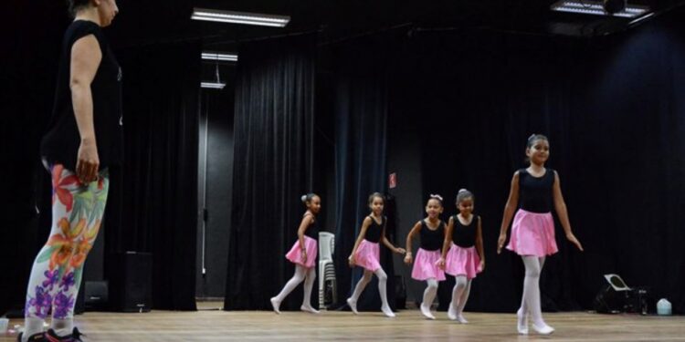 Programa Arte de Viver abre seleção para contratação de 55 técnicos em operação cultural