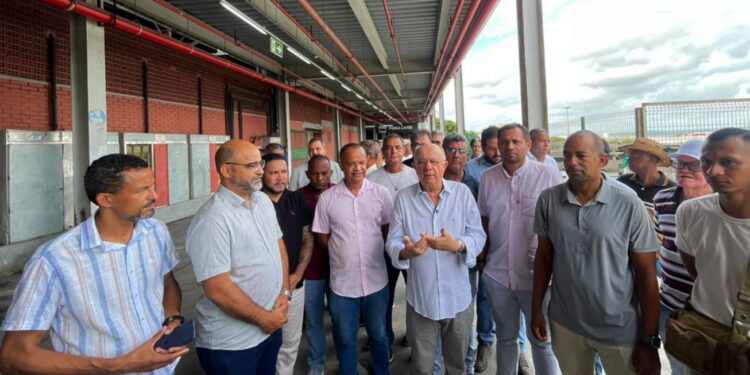 Prefeitura entrega melhorias e anuncia novas intervenções no Centro de Abastecimento