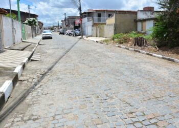 15 ruas do bairro Caseb serão contempladas com pavimentação