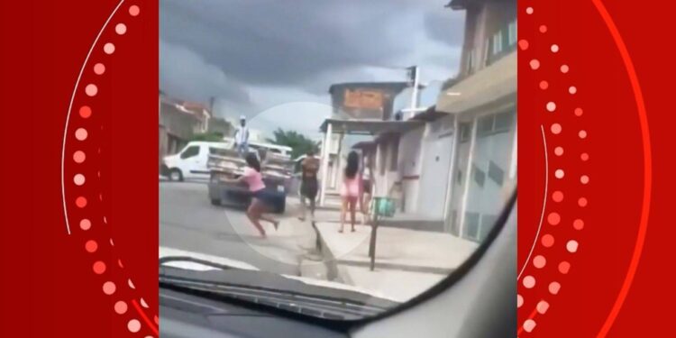 ‘Ela já tinha armado tudo’, diz jovem que foi atacada a tiros durante discussão por ciúmes em Feira de Santana