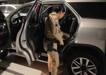 Duas pessoas são presas em operação contra tráfico de drogas e lavagem de dinheiro no sul da Bahia