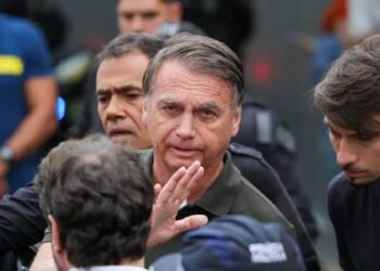 Moraes autoriza prisão domiciliar para Jair Bolsonaro por 90 dias