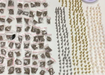 Rondesp prende suspeito por tráfico de drogas na Mangabeira e apreende mais de 300 porções de entorpecentes