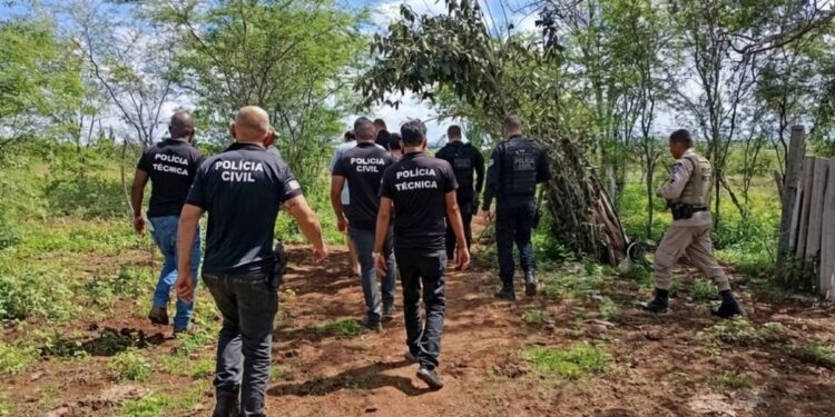 Seis pessoas são presas suspeitas de envolvimento na morte de PM na Bahia