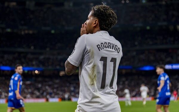 Rodrygo rompe ligamento do joelho e está fora da Copa do Mundo