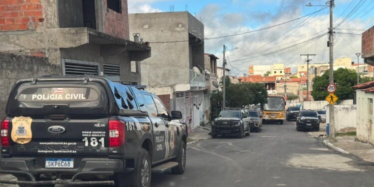 Quatro suspeitos são presos em operação contra grupo ligado a homicídios e tráfico de drogas na Bahia
