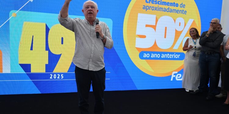 Feira de Santana supera meta e registra avanço histórico na alfabetização