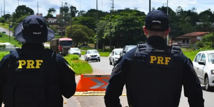PRF intensifica fiscalização nas rodovias de Feira de Santana durante a Operação Tiradentes