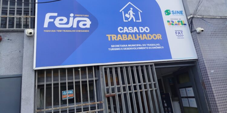Casa do Trabalhador disponibiliza 158 vagas de emprego nesta sexta-feira