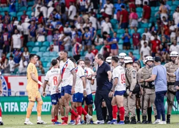 STJD pune Ceni, Santoro e David Duarte após polêmica com arbitragem frente ao Palmeiras; Bahia é multado