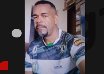 Agente de limpeza morre após caminhão desgovernado bater em veículo de coleta de entulho em Salvador
