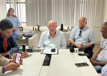 Tribunal Regional Federal mantém absolvição de José Ronaldo em ação sobre contratos na saúde