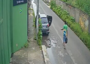 Dois PMs são presos suspeitos de matar homem por vingança em Feira de Santana