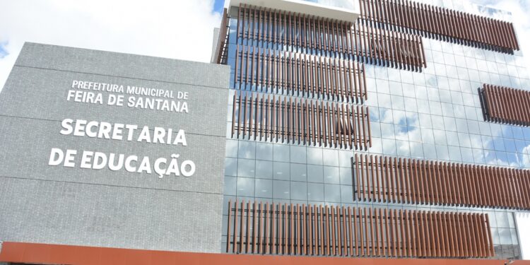 Precatório será depositado nas contas dos profissionais da educação nesta 5ª feira