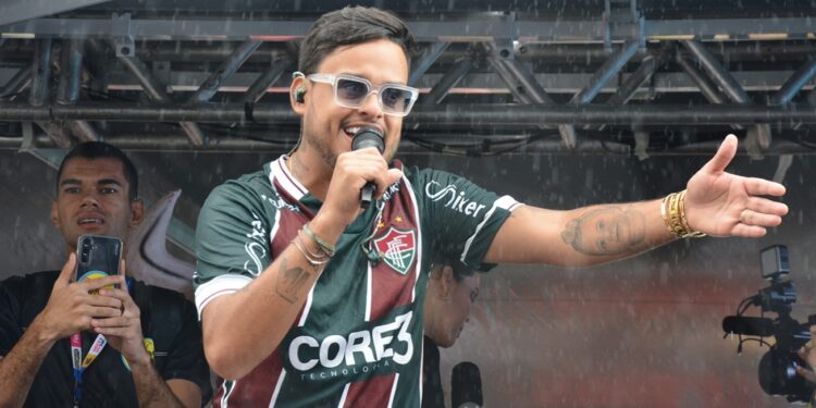 Thiago Aquino será atração da Festa do Vaqueiro de Ipuaçu, marcada para os dias 22, 23 e 24