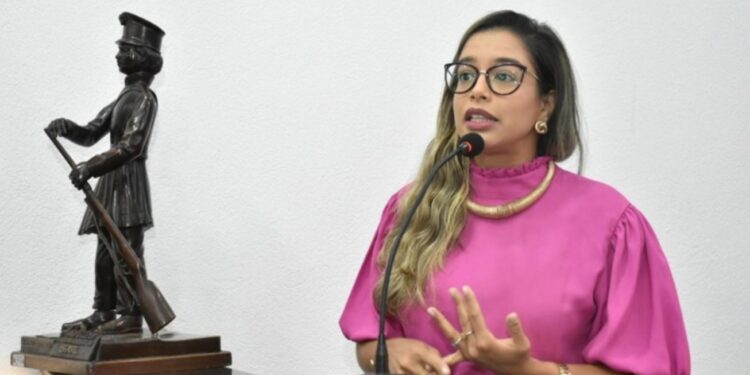 Parceria entre Secretaria da Mulher e OAB fortalece ações de enfrentamento à violência