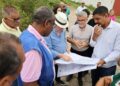 Prefeitura leva mutirão de limpeza à Muchila e anuncia pavimentação de ruas