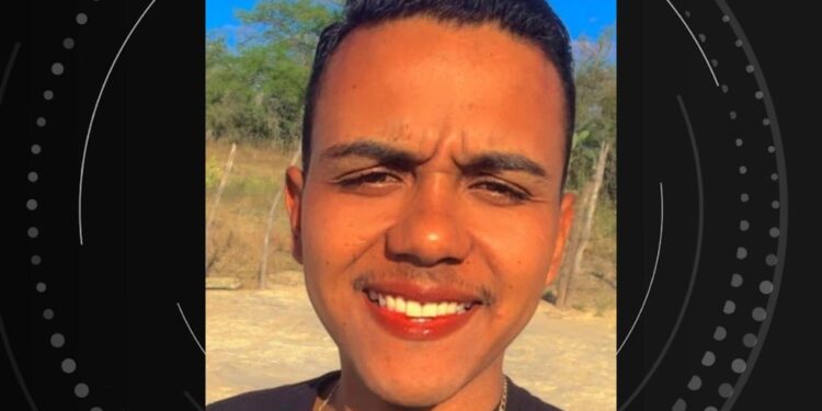 Suposto amante morto na Bahia recebeu mata-leão, foi enforcado com cabo de celular e teve corpo queimado