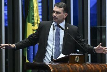 Aliados de Flávio dizem que áudio a Vorcaro não barra candidatura